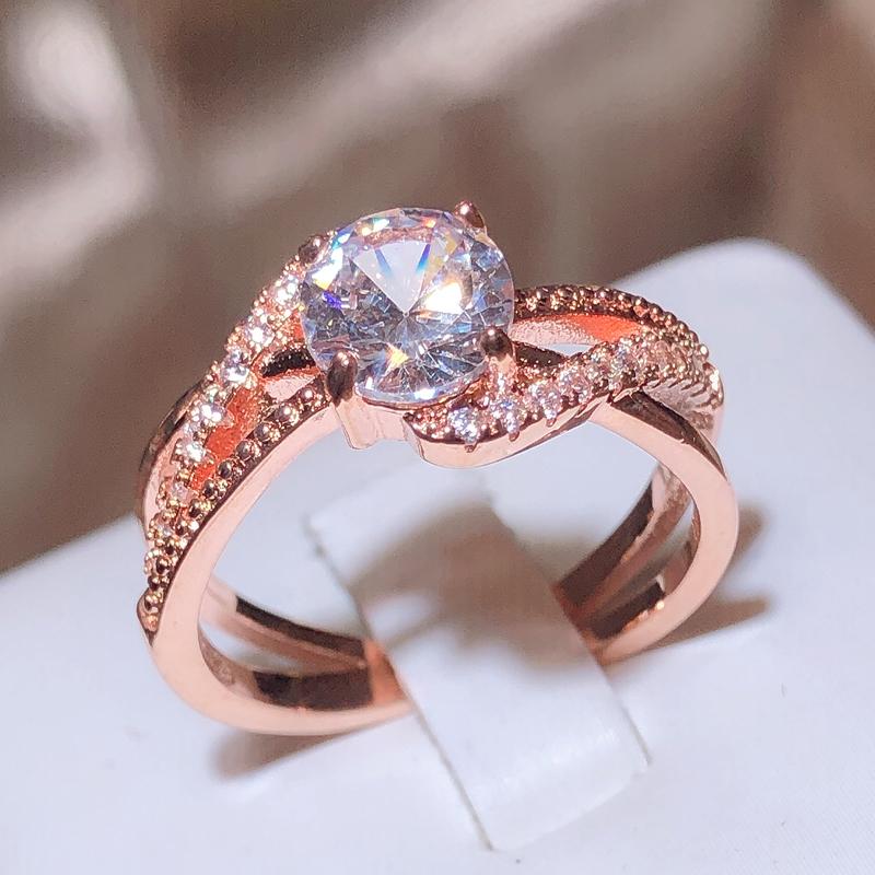 Creative Twisted Intertwined Shimmering Zirconia Ring Women  Stamp Rose Gold Wedding Jewelry Valentine's Day Gift