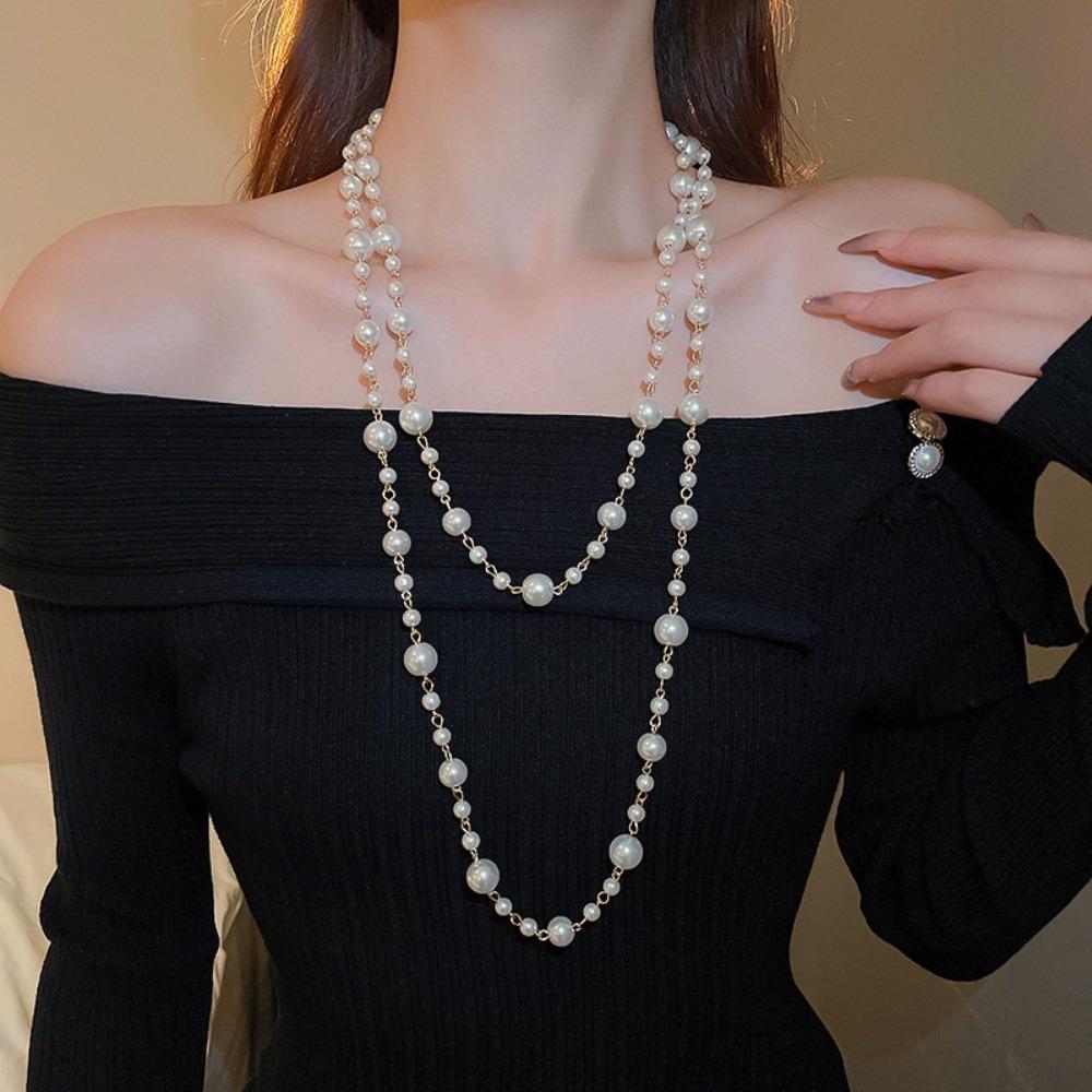 Diamond-encrusted Flower Geometric Pearl Necklace Temperament Light Luxury Sweater Chain French Retro Necklace Autumn and Winter