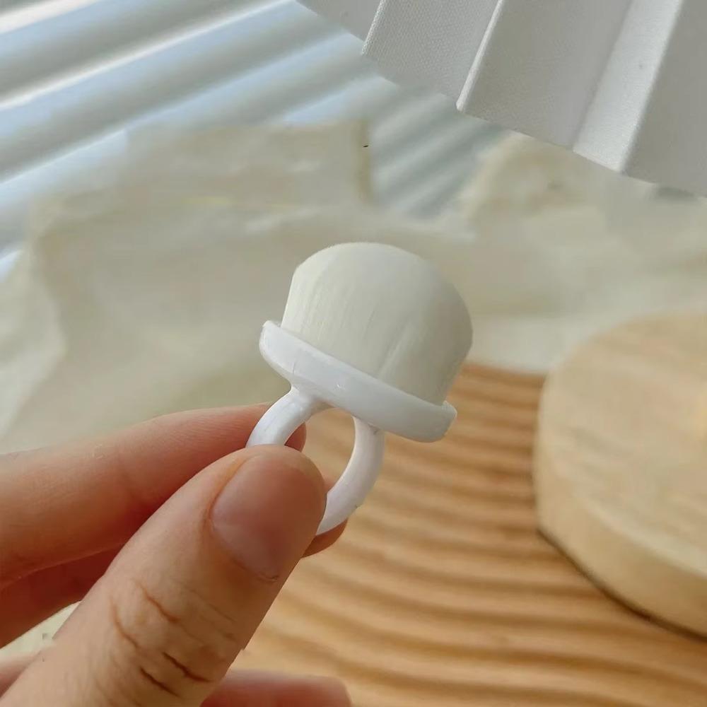 Oval Nails Art Dust Brush Manicure Tools Dust Cleaning Ring-shaped Brush Plastic Nails Art Dust Cleaning Brush
