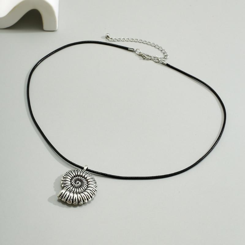 Retro-Stil Halskette Fädelschnur Halskette Muschel Anhänger Choker Trendiger Schmuck Legierungsmaterial Perfekt für Herren