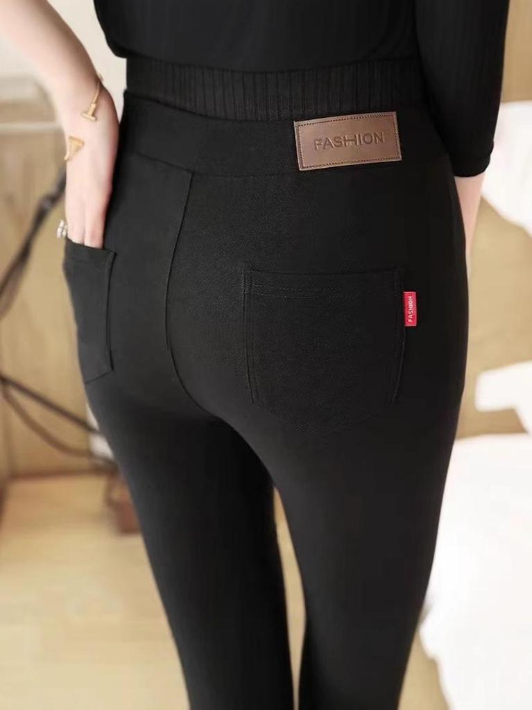 Southeast Asia Exclusive Plus Size Women's Black Elastic Skinny Pants