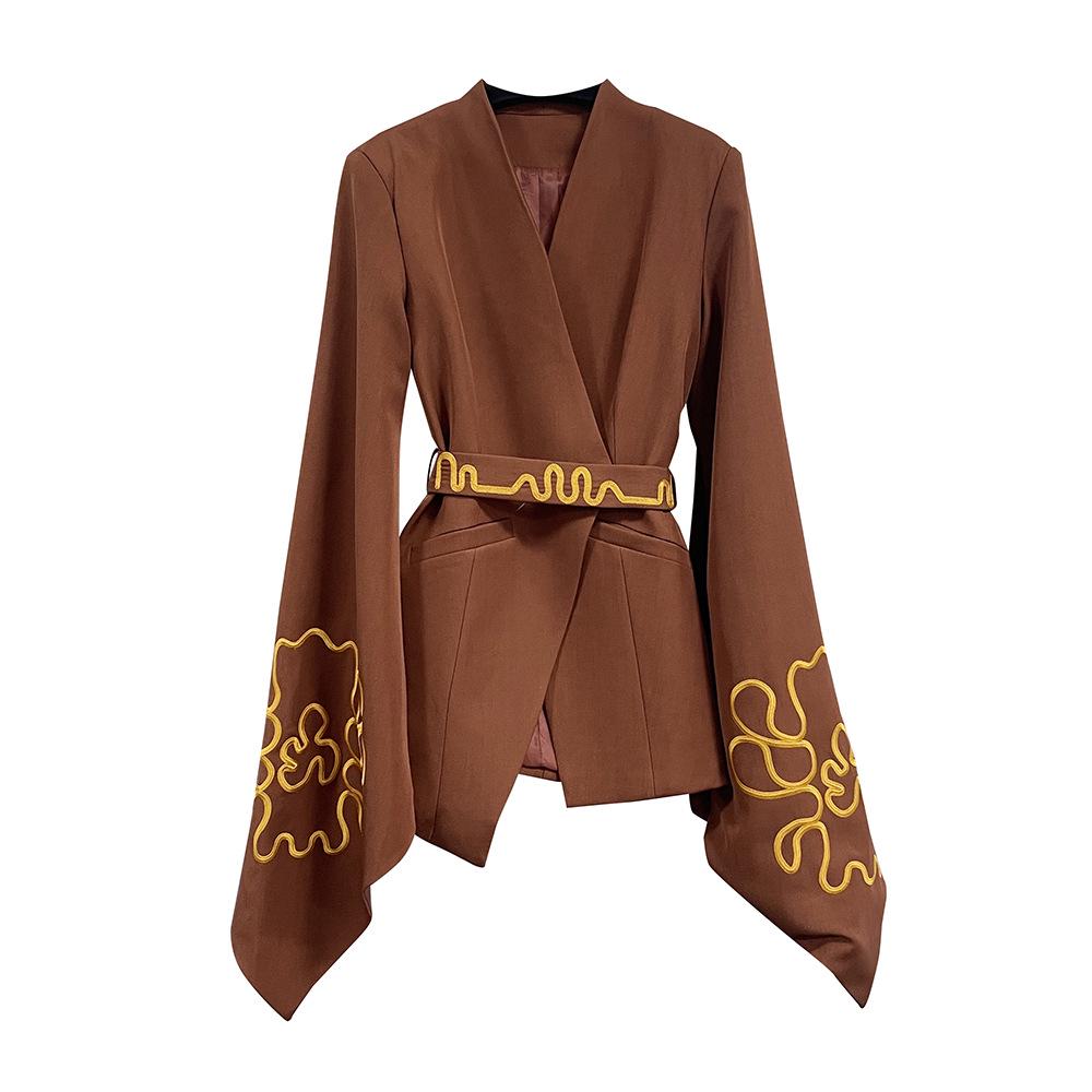 

Женский приталенный пиджак Maillard Aura - Дизайн Весна 2026, Скроенный для элегантного и стильного образа L темно-коричневого