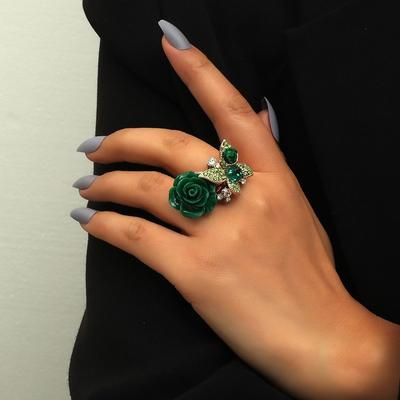 Retro Orijinal Abartılı Ulusal Rüzgar Kelebek Gül Yüzük Kristal Bohem Alaşımlı Takı Kadın Hediye