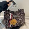 Retro Foreign Tote Bag Women's 2025 New Autumn Fashion Leopard Print Large Capacity Shoulder Underarm Bag Commuter Women's Bag