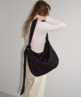 Mucu And Ebony Cozy Nylon Cross Bag _ Black