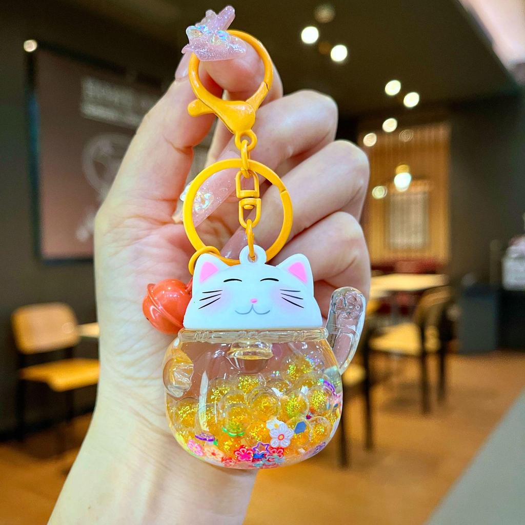 Oil-Filled Lucky Cat Quicksand Keychain Pendant - Cute Small Gift