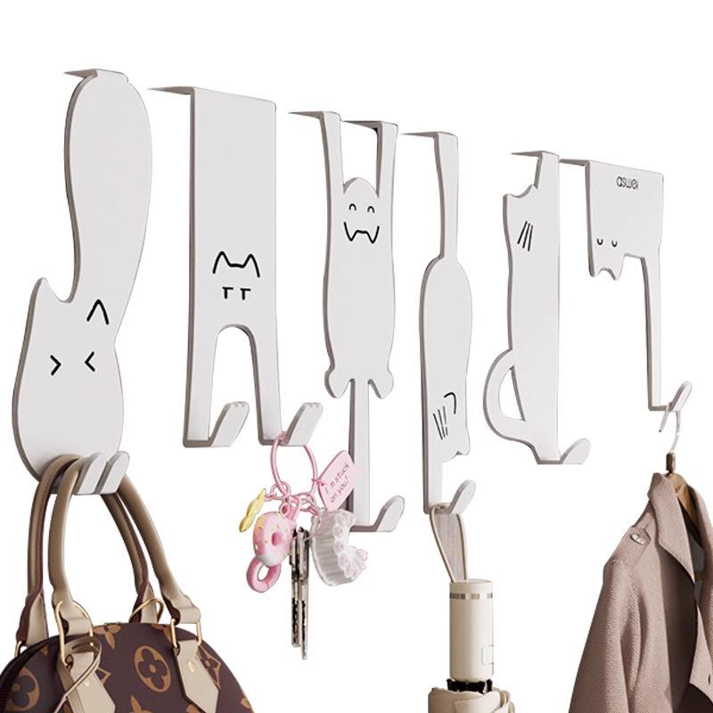 The Wall-mounted Clothes Hanger with Hooks Behind The Door and No Need for Drilling Is Used for Storing Clothes and Hats