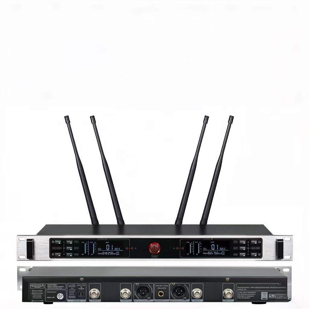 True Diversity One-to-Two Wireless Microphone with Dual Receiver