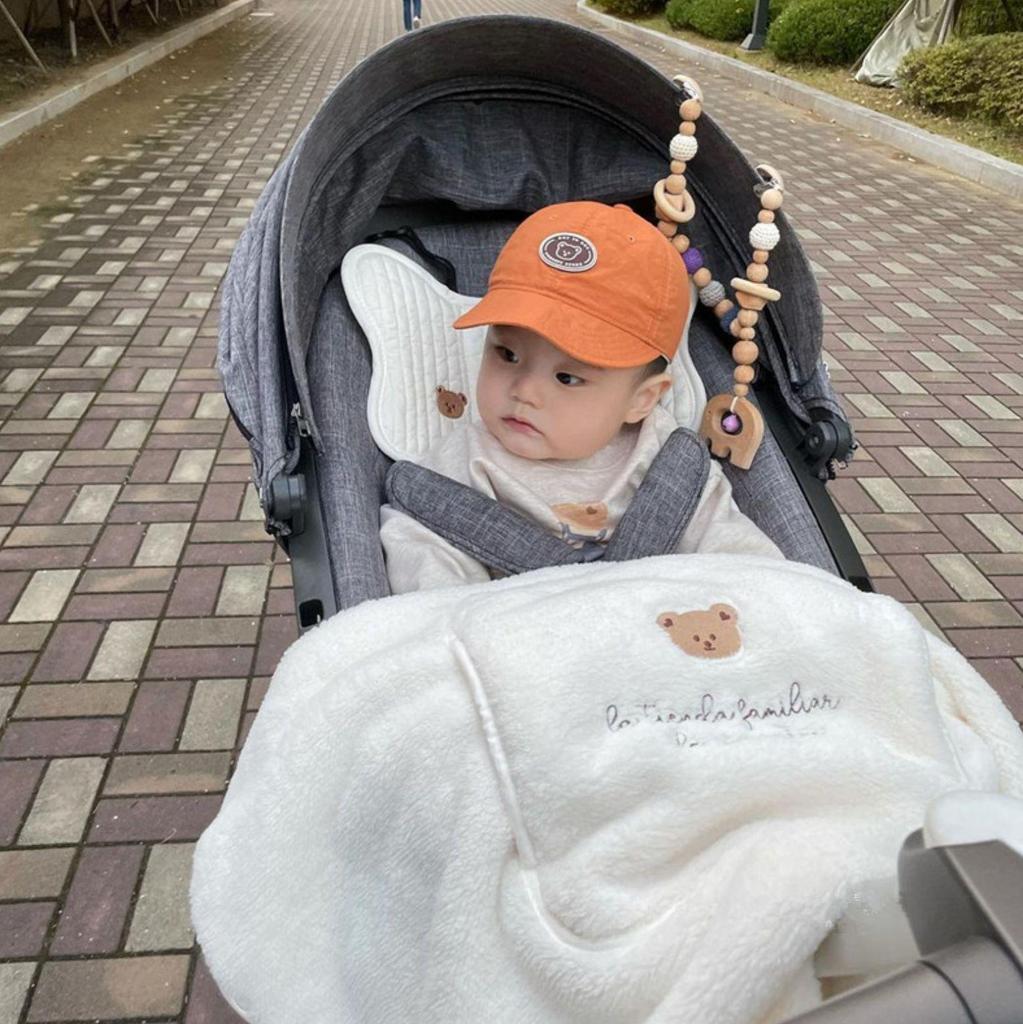 Ins Little Bear Embroidered Stroller Windproof Blanket - Portable, Warm Baby Cover for Autumn and Winter