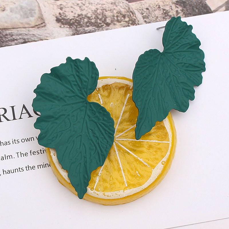 Fashion Geometric Gold Color Ginkgo Biloba Leaf Shape Drop Earring Creative Personality Simple Punk Woman Dangle Earring Jewelry