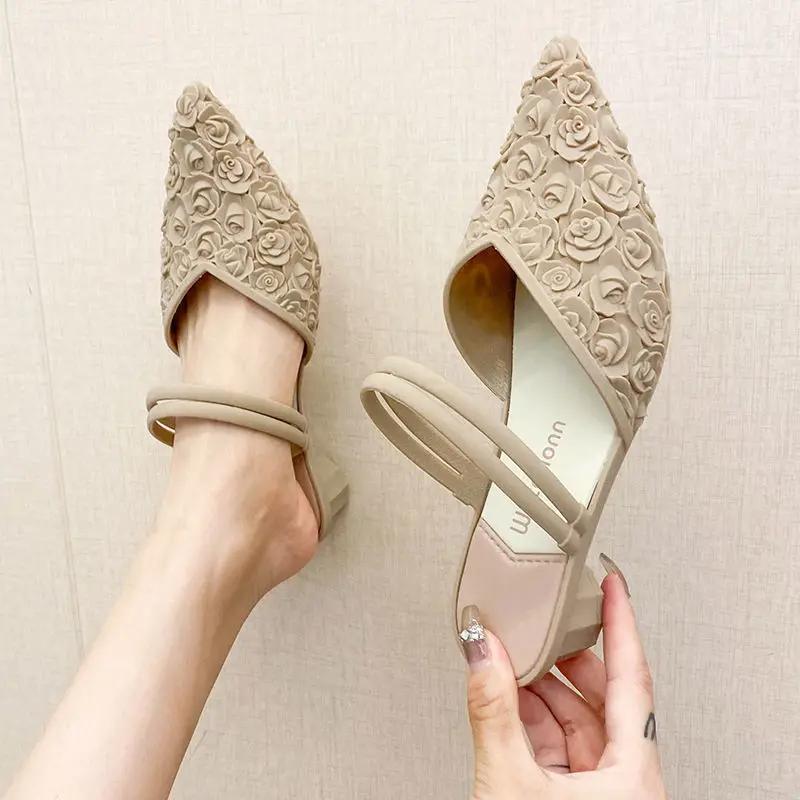 Fashion Outside Pointed Toe Women's Slippers and Ladies Sandals 2025 Trend Chic Elegant Slides Clappers High Quality Top Designs Shoes