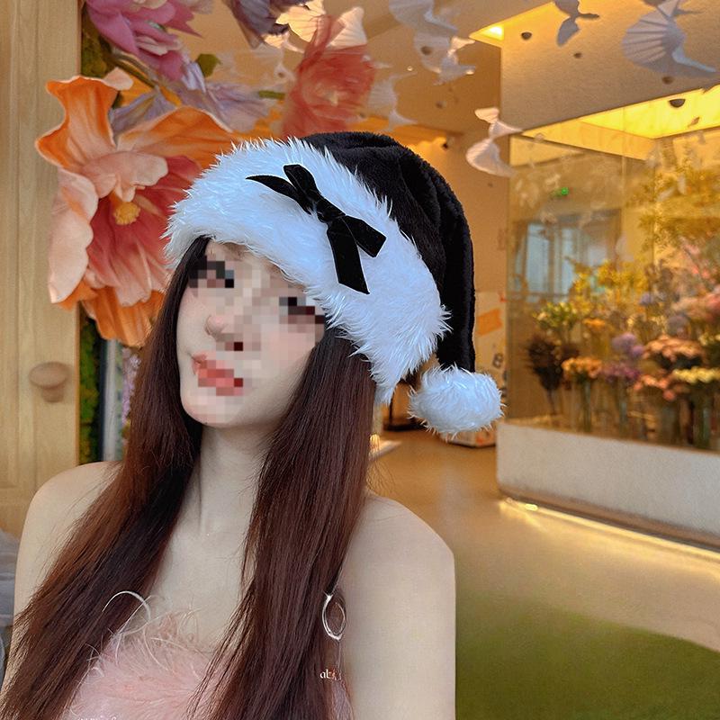 Plush Christmas Hat for Adults & Children - Perfect for Gifts & Holiday Decorations