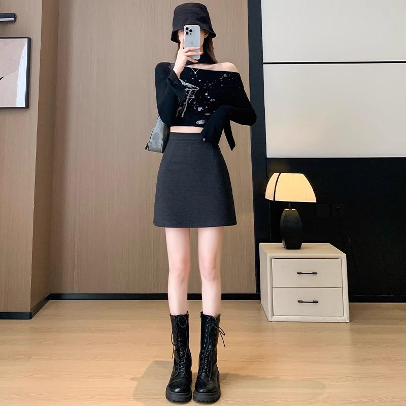 

Autumn/Winter 2025 High-Waist A-line Woolen Flannel Skirt: Slimming, Hip-Hugging Design for Women Medium