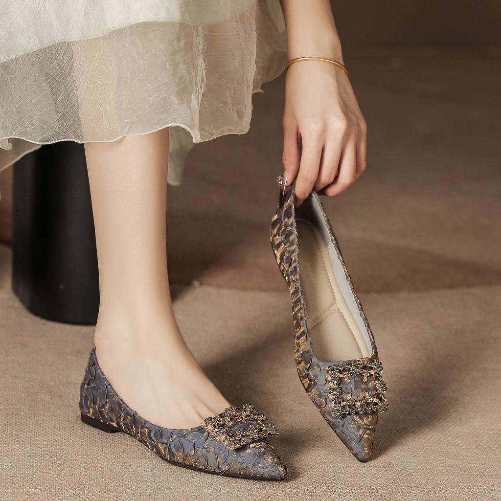 Galaxy rhinestone flat-soled women's shoes gradually change satin pleated surface pointed women's shoes small fragrant wind shallow mouth single shoes