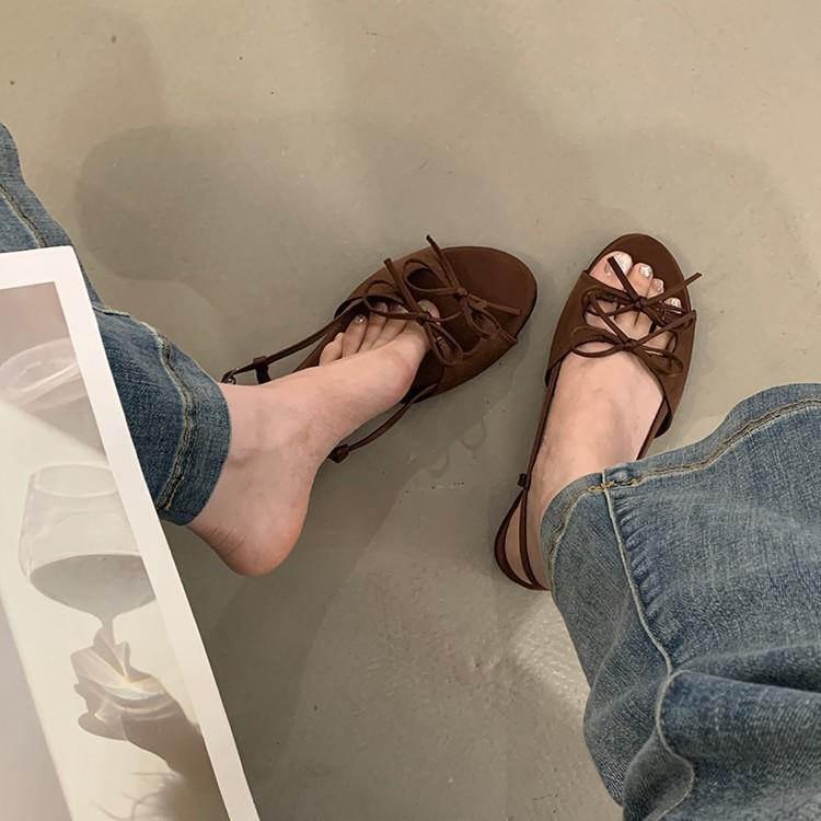 Beautiful Flat-soled Sandals Women's Summer Wear 2025 New Fairy Bow Temperament High-end Fashion Roman Women's Shoes