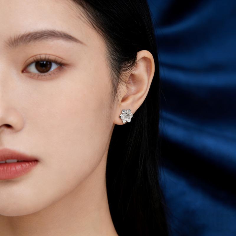 Camellia Stud Earrings for Women, Fresh Chinese Style, Elegant Floral Design, Sleep-Friendly, Perfect for Moms
