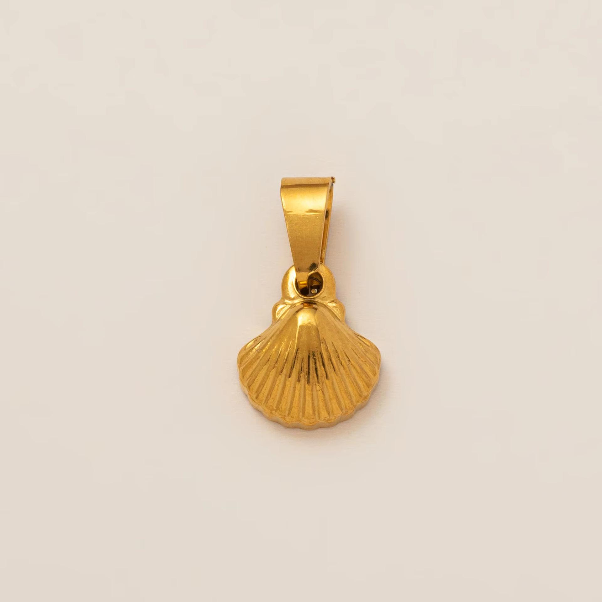 18K Gold Butterfly Pendant Necklace with Titanium Steel Shell Conch for Women 24