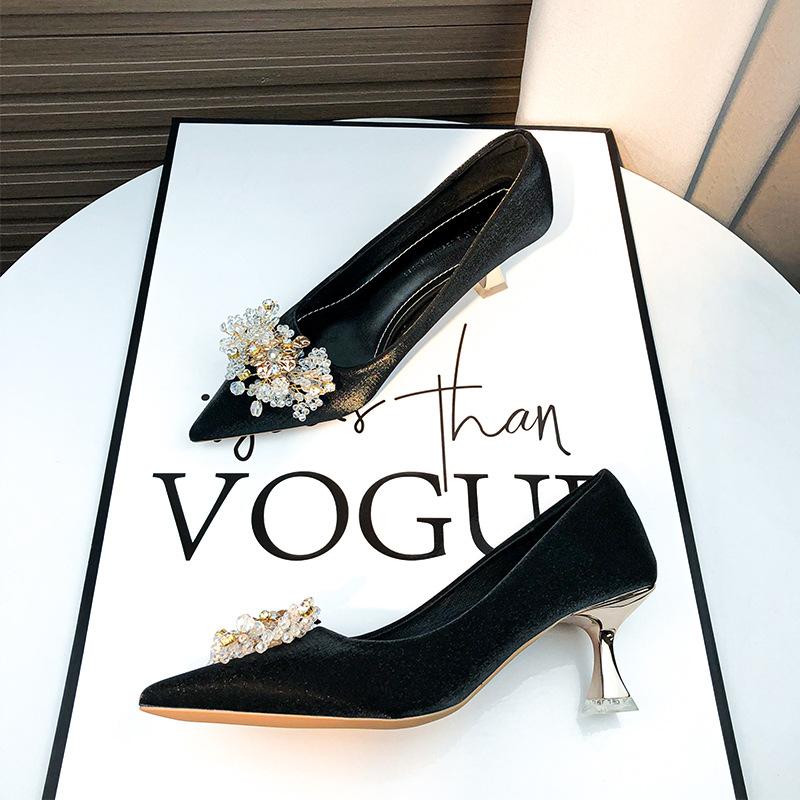 -A Red Wedding Shoes Bridal Shoes Hexiu Wedding Dress Two Wear New Autumn and Summer Crystal Satin