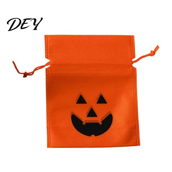 Funny Pumpkin Face Bags for Parties 5 Pcs Halloween Treats Bag, Non-woven Fabric Candy Holiday Decorative Storage Drawstring Snack Goodie Party Favors