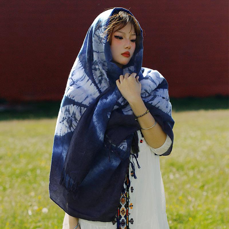Ethnic Yunnan Dali Photo Shawl: Northwest Desert Scarf & Outerwear