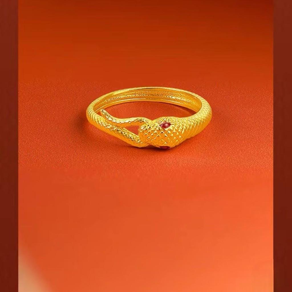 Snake Gold Eyecatching Ring For Men Featuring Dazzling Diamonds And Zodiac Elements