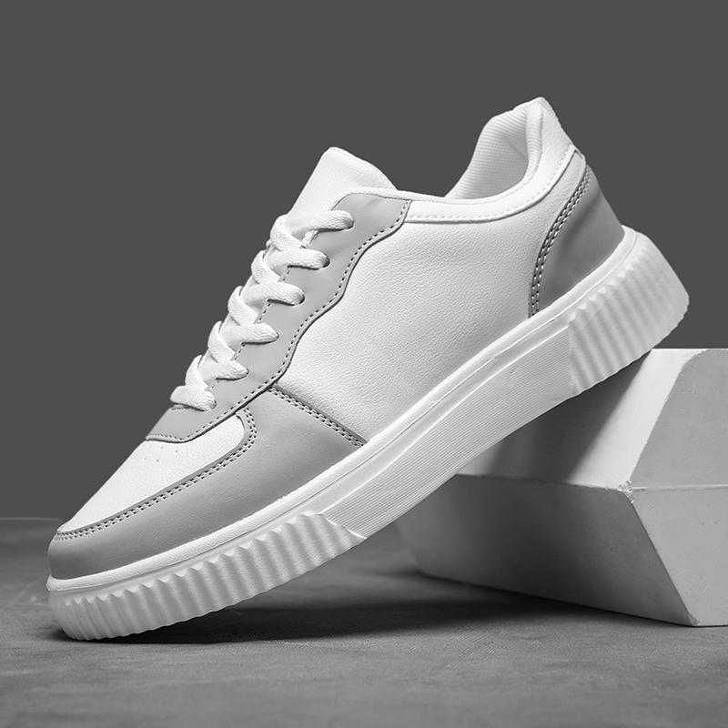 

New large size men s Casual sports shoes waterproof Couple shoes Light Comfortable Running shoes Breathable Casual Sneakers 45