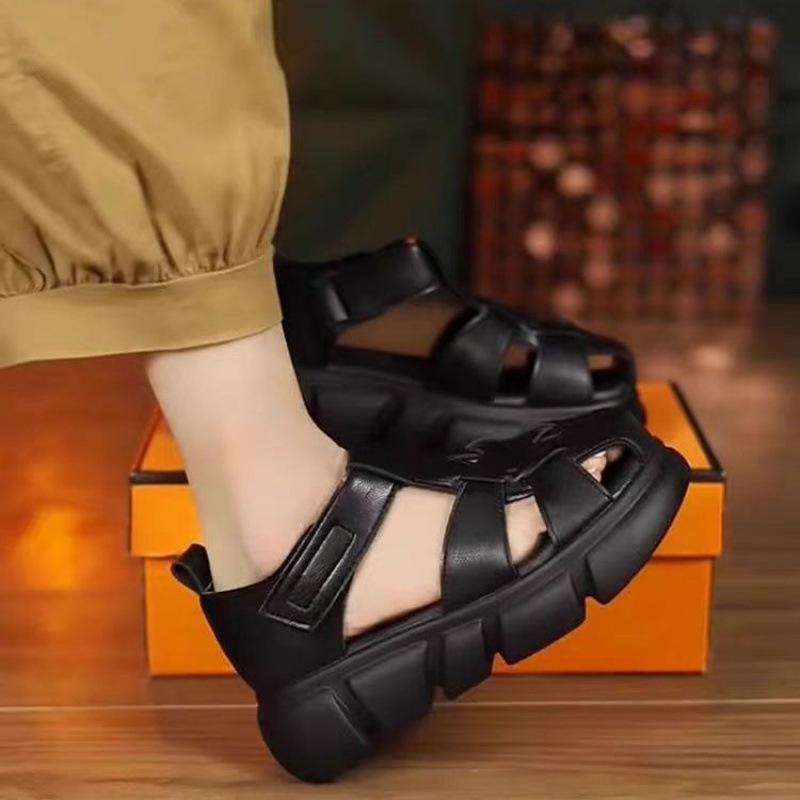 Platform Sandals 2025 Summer New Hollow Retro Muffin Shoes Soft-soled Bag Head Sandals