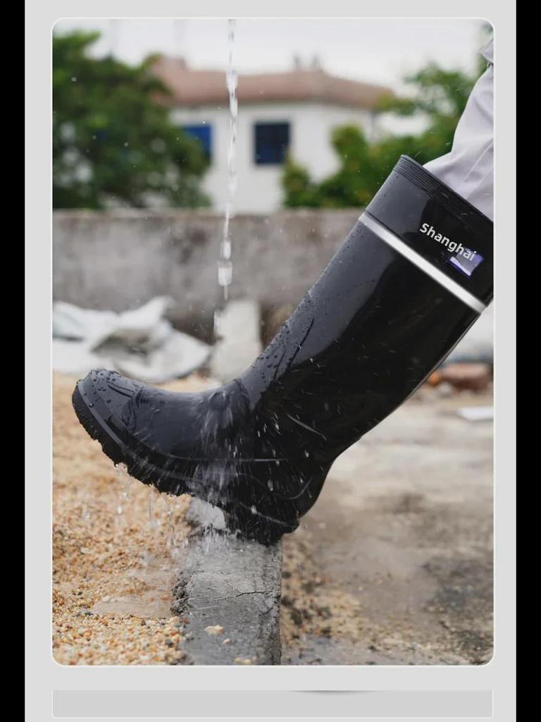 Men's Reflective High-Top Waterproof Non-Slip Rain Boots - Fashionable, Thickened Night Rubber Shoes