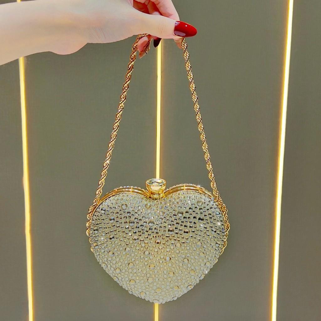 Borsa a mano a forma di cuore alla moda con decorazioni di strass per serate fuori