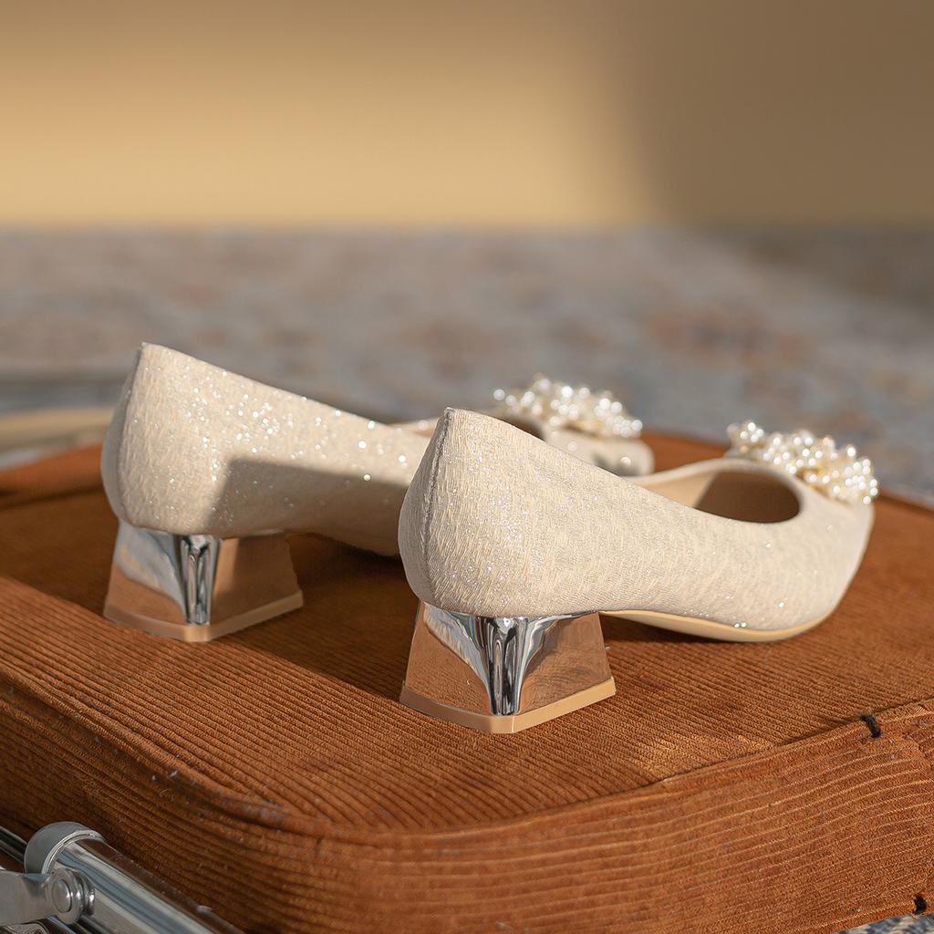 Pointed Low-heeled Thick-heeled Bridesmaid Shoes Women's Spring 2025 New French Niche Commuter Banquet Shoes