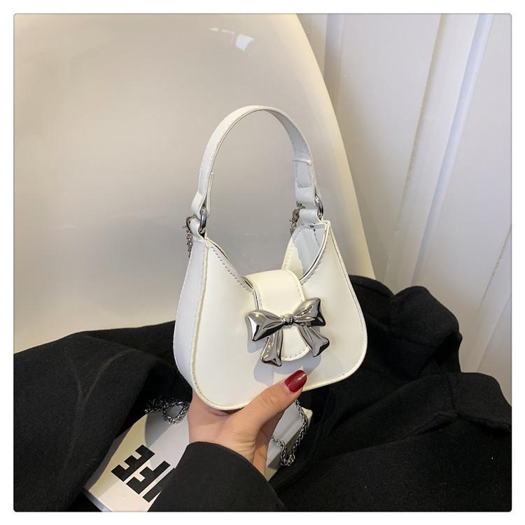 Trendy Single Shoulder Handbag Simple Earphone Bag Korean 2024 New Butterfly Bow Chain Crossbody Bag Women Black