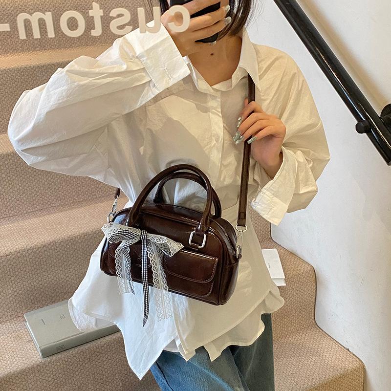 Fashion Multi-pocket Handbag Women's New Versatile Shoulder Messenger Bag