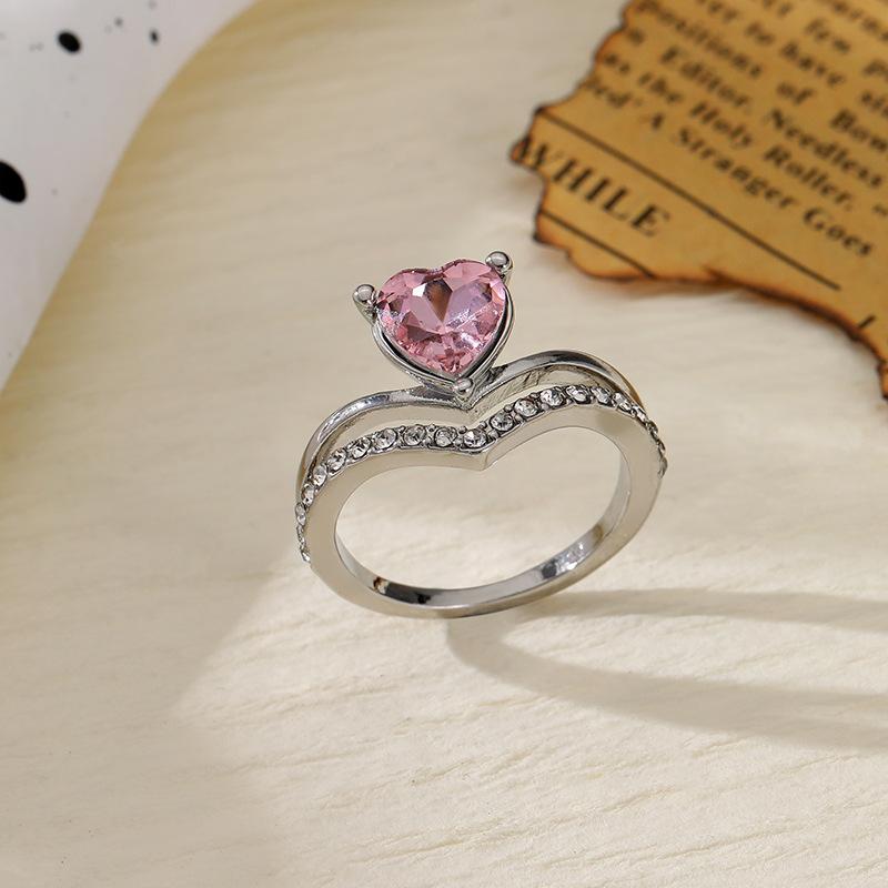 New V-shaped Diamond-set Love 4-color Jewelry, Simple, Fashionable and Versatile Women's Ring