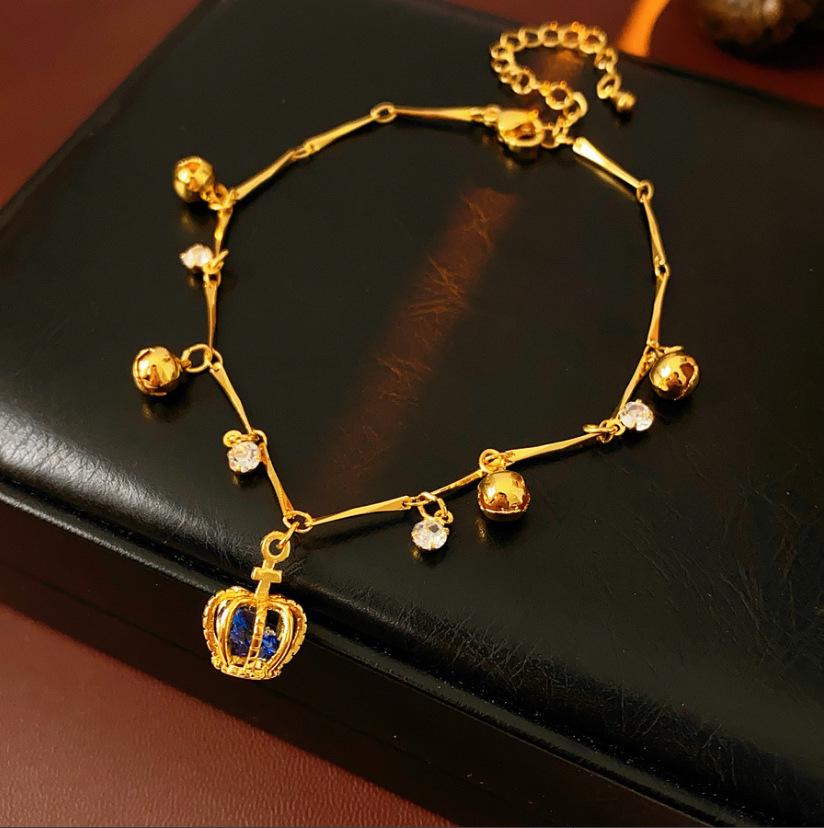 Gold-Plated Zircon Sun & Heart Bracelet: Stylish, Versatile, Elegant Light Luxury Jewelry for Women.