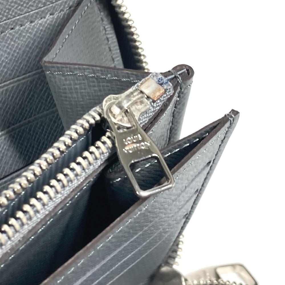 Louis Vuitton M30517  Taiga Zippy-Organizer Long wallet Zip Around Long Wallet