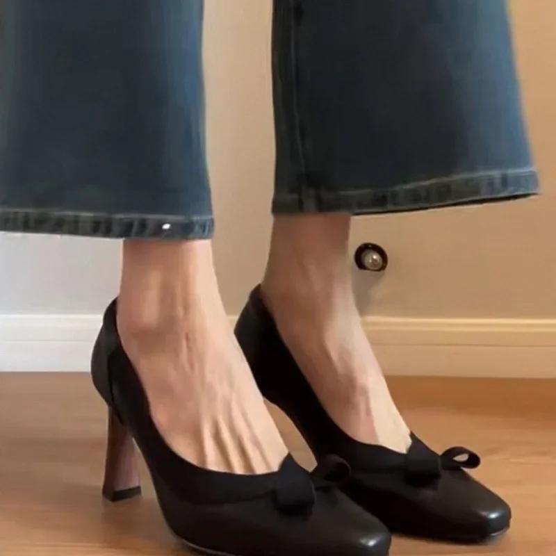 New Women's Retro Round Toe Elegant High Heels Ladies Cross Straps Shallow Party Dress Shoes Women Pumps