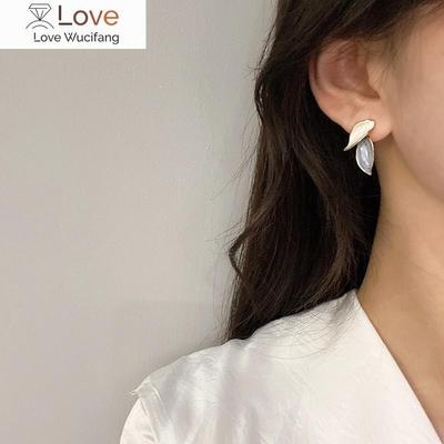 Boucles d'oreilles coréennes simples en coquillage, camélia, rose, fleur, clips, sans perçage, rétro, petite marguerite, clip sur les oreilles sans perçage