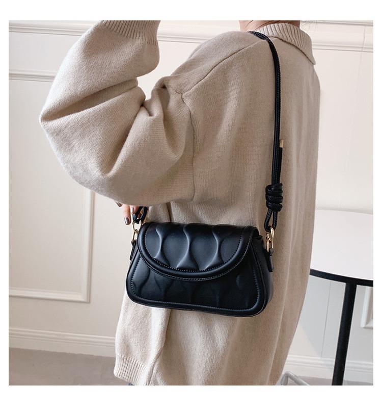 Vintage Handbag For Women 2024 New Arrival Chic Crossbody Bag Texture Trendy Single Shoulder Bag Ins Small Square Bag