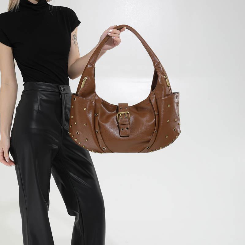PU Large Capacity Shoulder Bag Women 2026 New Rivet Design Versatile Casual Crossbody Bags Vintage Commute Tote Handbags