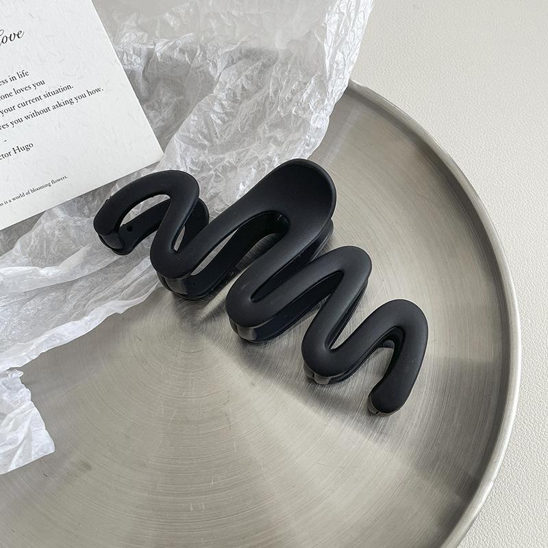 New Women Elegant Brown Beige Flower Geometric Hair Claw Clips Lady Plastic Hairpins Crab Hair Clips Fashion Hair Accessories