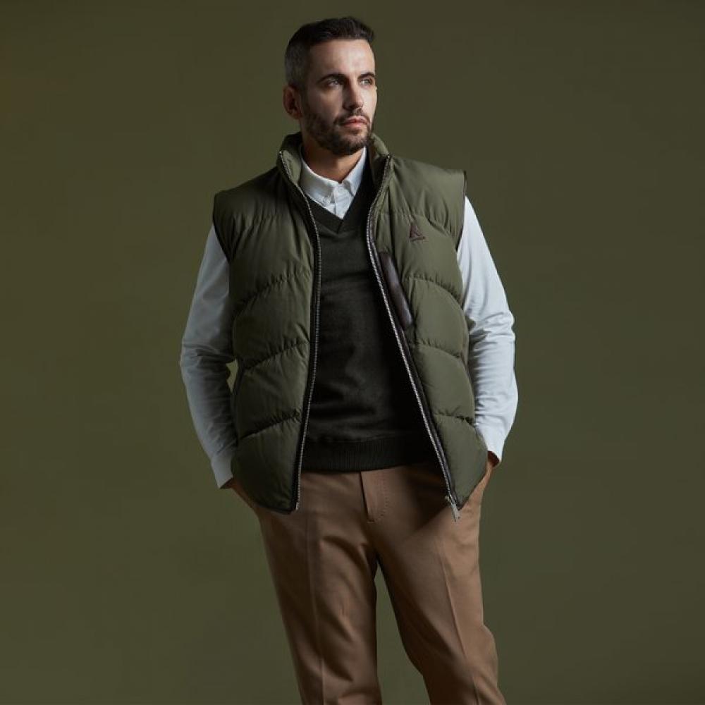 Lambda Men S Golf veSt Chocolate 52431