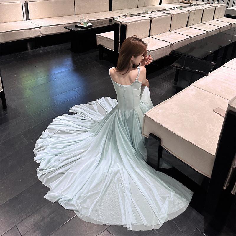 Französisches Schwerindustrie-Netz Großes Rock-Latzkleid Damen Sommer Fee Meeresküsten-Urlaub Hochwertiges Gefühl Schönes Langes Kleid