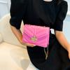 Fashionable Casual Retro Small Square Handbag With Stylish Chain Strap Design