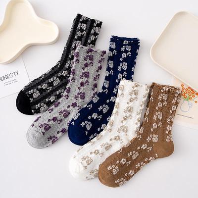 Korean Retro Floral Mid-Calf Embossed Women's Knit Socks