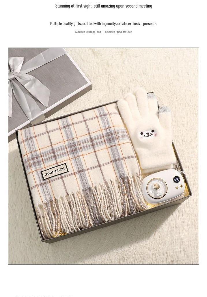 Cozy Winter Scarf: Thoughtful Gift for Girlfriend, Mom, or Best Friend