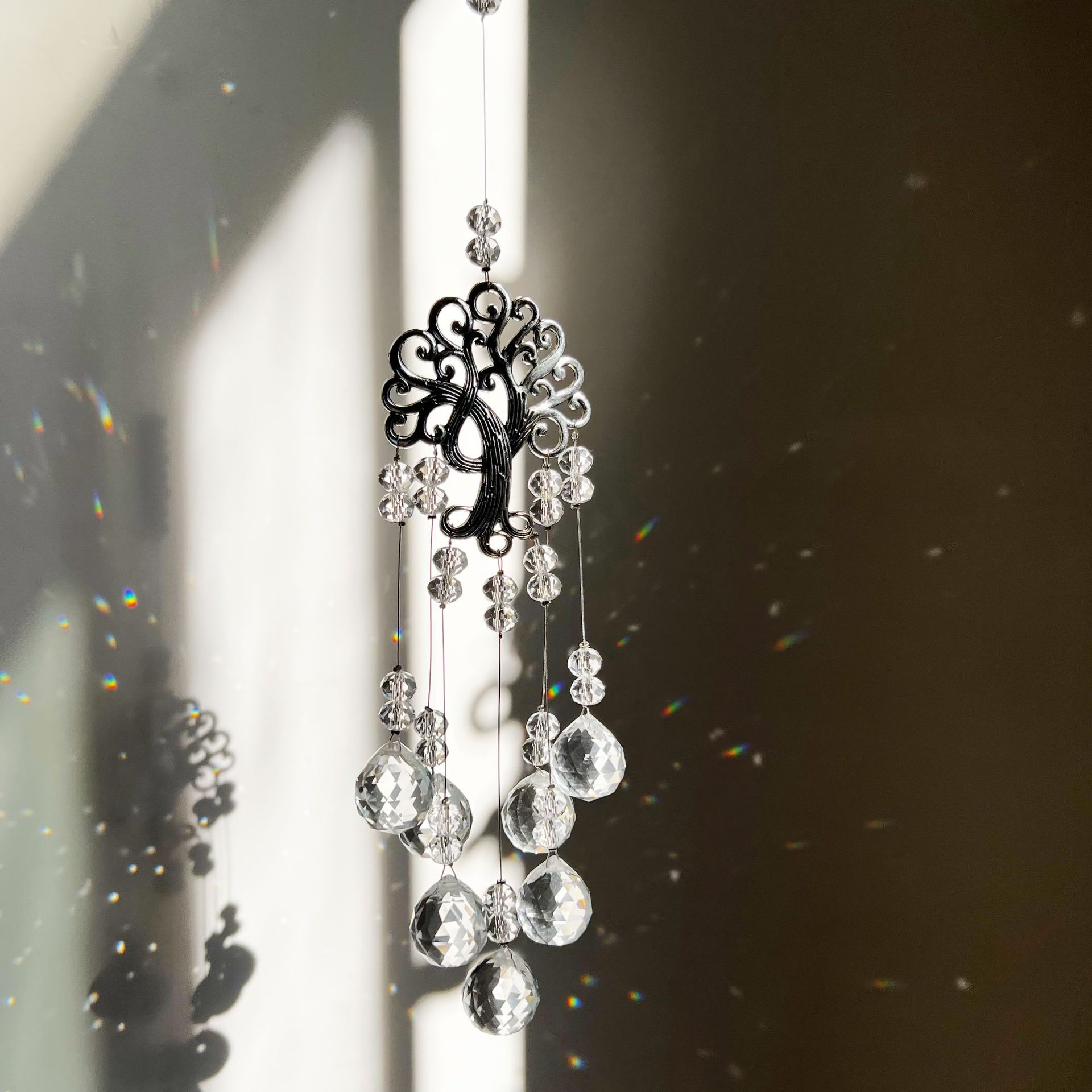 

1 шт. красочный кулон в виде хрусталя «Дерево жизни», коллекция «Солнечный свет», подвесное украшение для дома, подвесная музыка ветра, украшение для сада на открытом воздухе, поделки