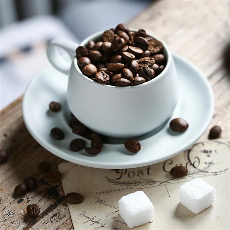 Italienisches Kaffeetassen- und Tellerset aus Keramik Kleine kreative Teetassen Kaffeebecher Teetassenset Nordische einfache Kaffeetasse Camping