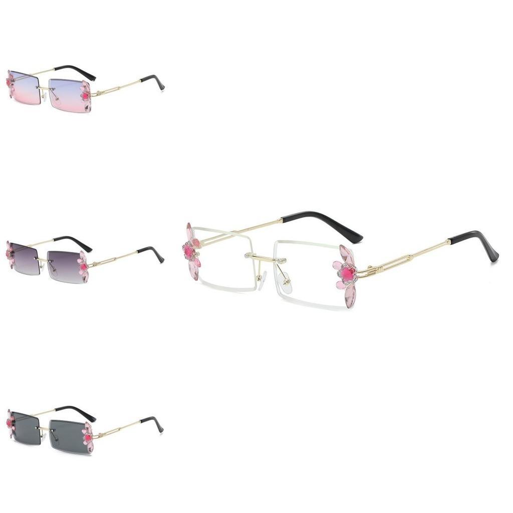 Elegant 2022 Gradient Sunglasses With Diamond Inlaid Gold Frame For Women
