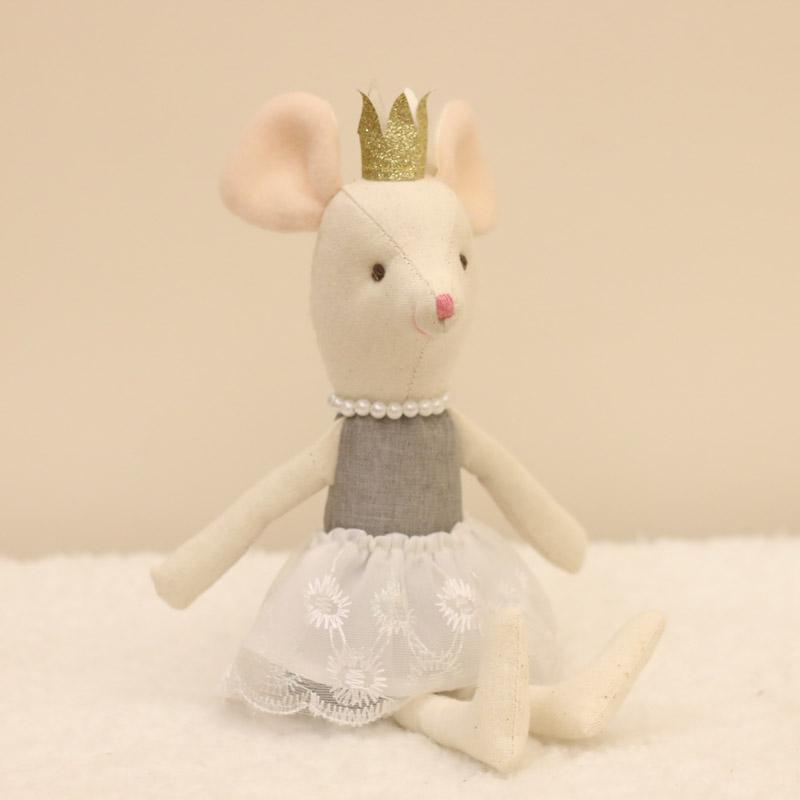 Bambole di peluche Animali di peluche Cartoni animati Giocattoli per bambini per bambine Regalo di compleanno Natale famiglia di topi casa delle bambole