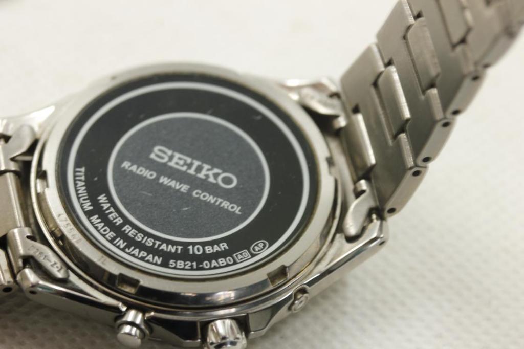 [USED] SEIKO 5B21-0AB0 Radio-Controlled Watch, Titanium, 10 ATM Water Resistance, Battery Replaced